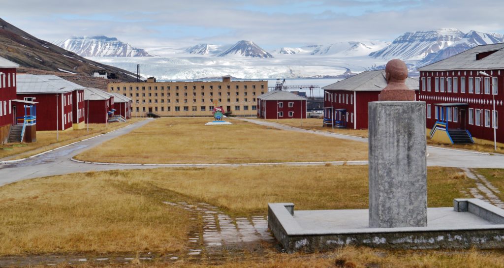 pyramiden svalbard