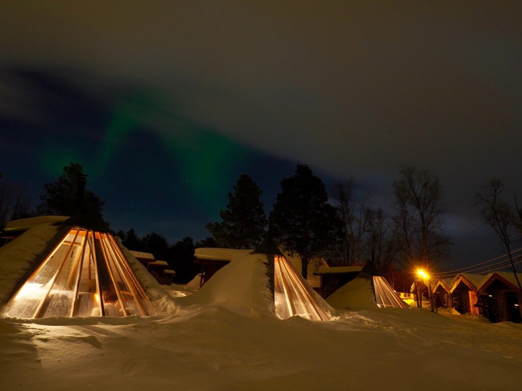 husky lodge