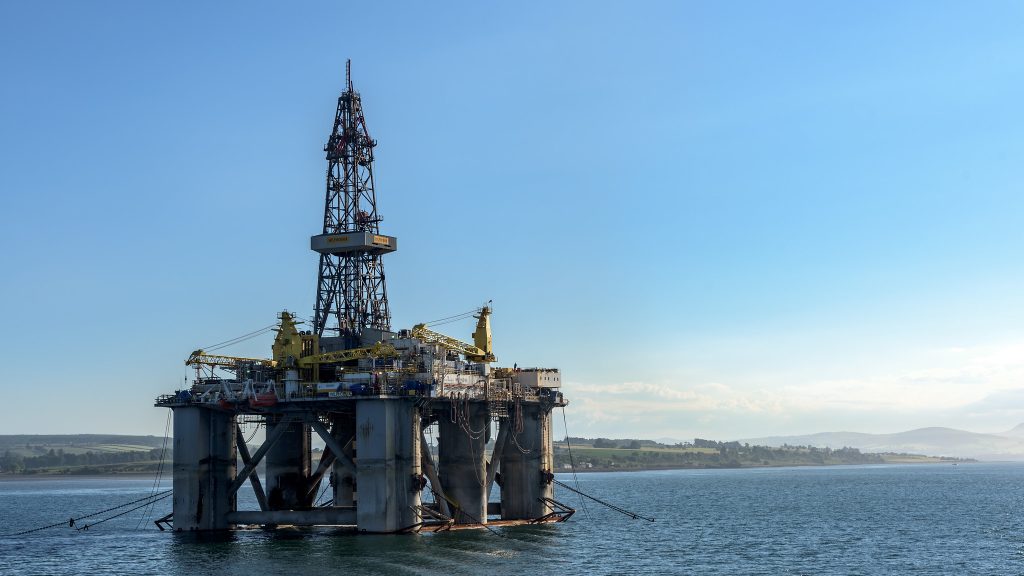 Wilphoenix offshore oil rig