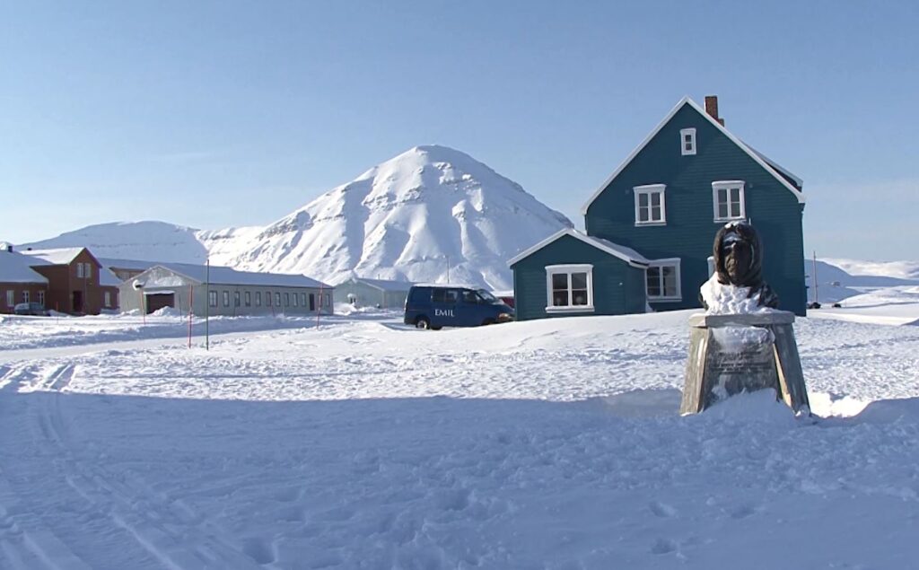 cnr svalbard