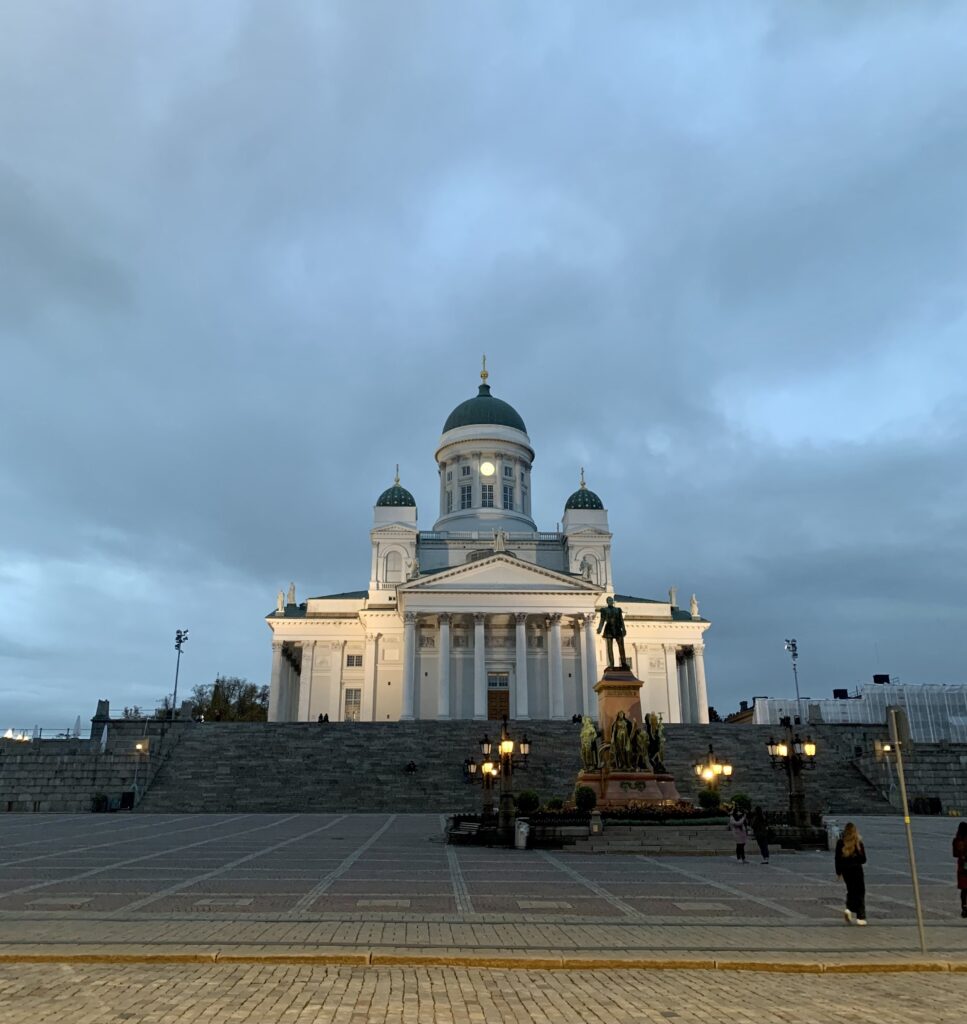 helsinki piazza senato