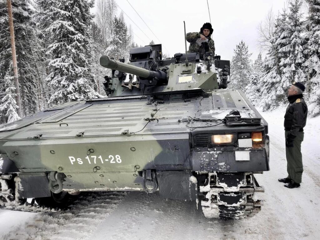 finlandia esercito