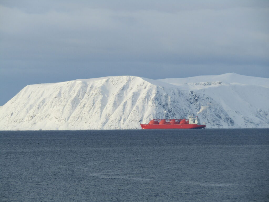 lng nave artico