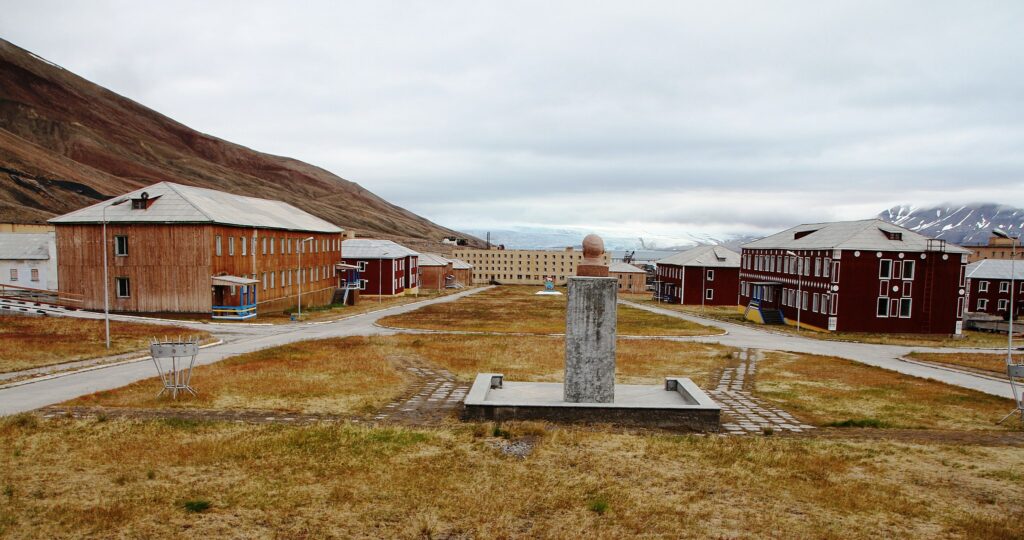 piramida svalbard