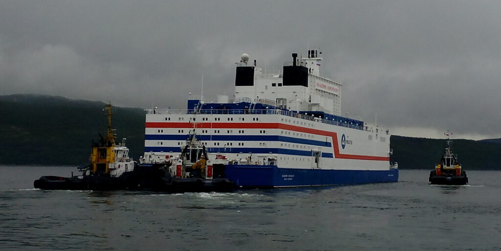 Akademik_Lomonosov