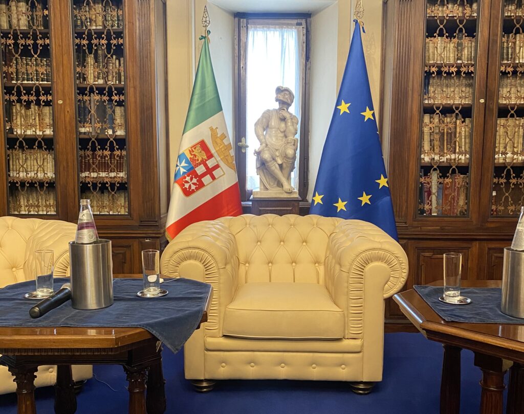 biblioteca palazzo marina