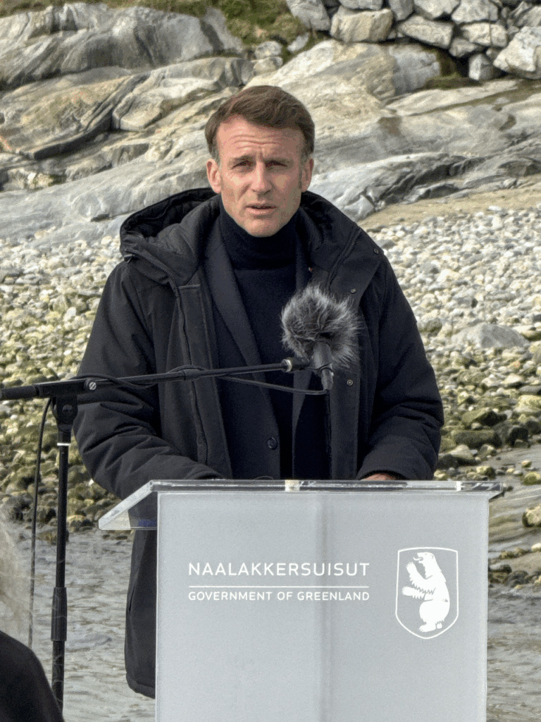 macron groenlandia