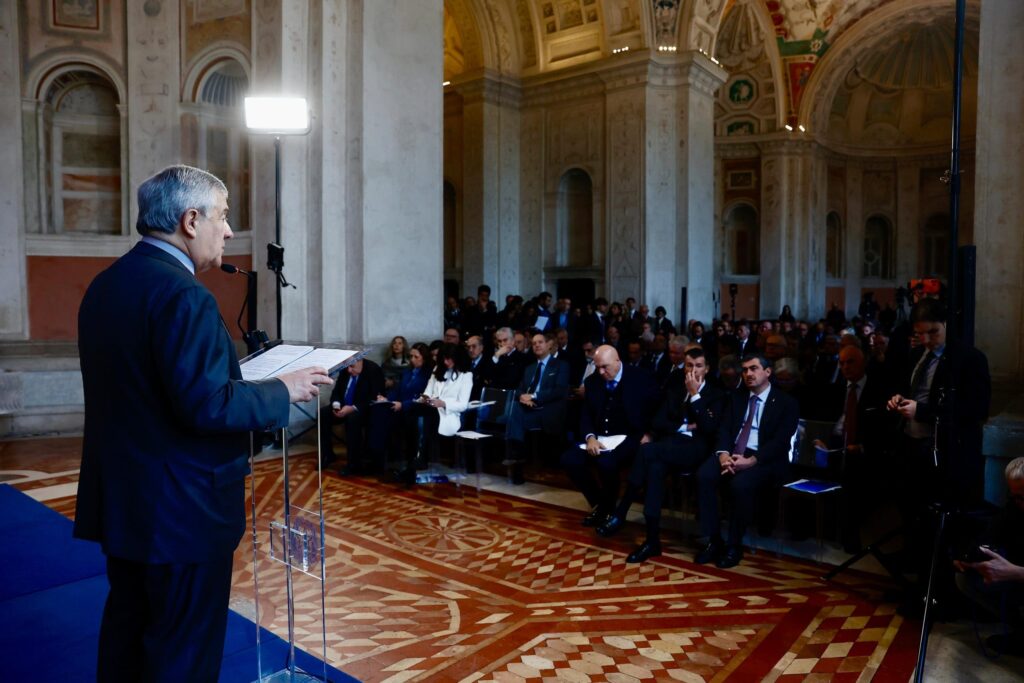 strategia italiana artico tajani