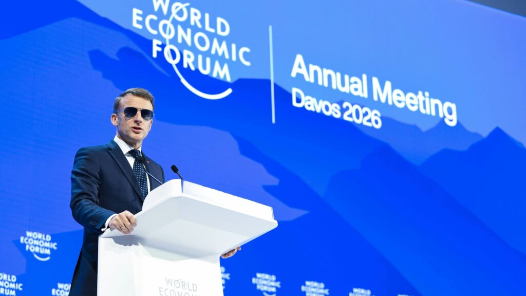 trump davos macron
